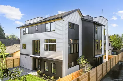326 NW 80th St, Seattle, WA 98117