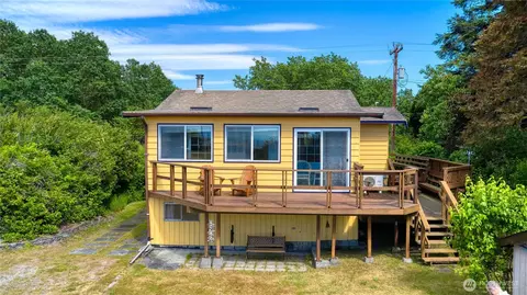 669 Marine Dr, Point Roberts, WA 98281