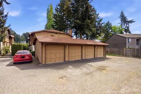 8017 NE 177th Ct #504, Kenmore, WA 98028
