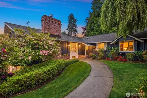 12535 SE 15th St, Bellevue, WA 98005