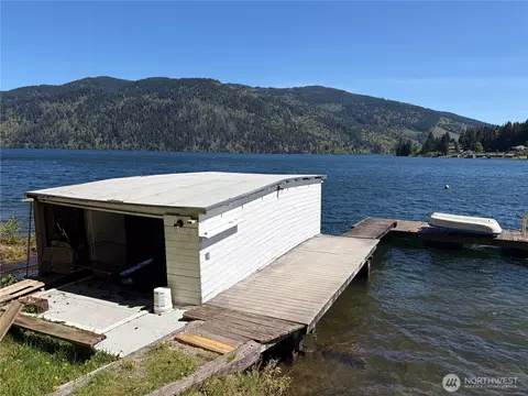 1054 Lake Whatcom Blvd, Sedro Woolley, WA 98284