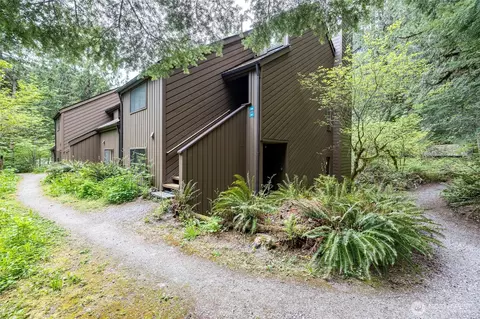 10500 Mount Baker Hwy #307, Glacier, WA 98244