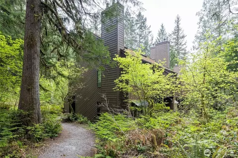 10500 Mount Baker Hwy #307, Glacier, WA 98244