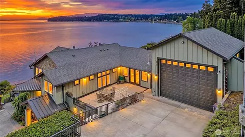 144 Loon Asea Ln, Camano Island, WA 98282