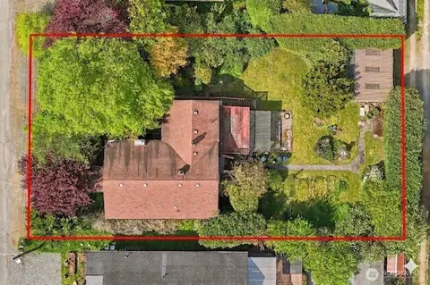 8812 Dibble Ave NW, Seattle, WA 98117