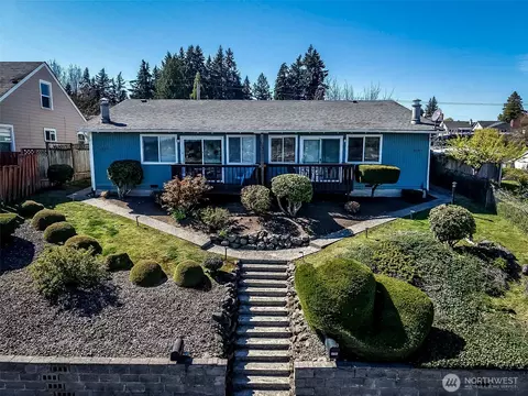 2505 N 2507 N Wycoff Ave, Bremerton, WA 98312
