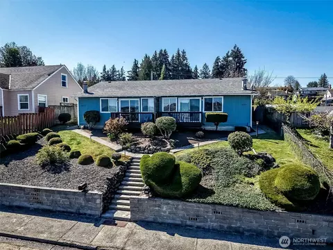 2505 2507 N Wycoff Ave, Bremerton, WA 98312