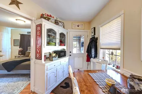 Entry Way - 319 10th St NE, Long Beach, WA 98631 photo 7 of 7