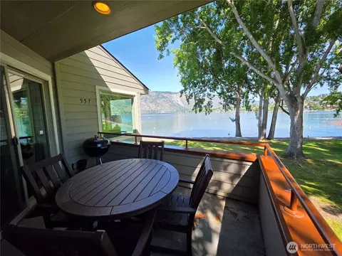 1 Beach 557 E, Manson, WA 98831