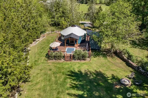 22418 Maple Dr NW, Lakebay, WA 98349