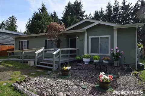 1707 Ginger Pl E, Port Orchard, WA 98366