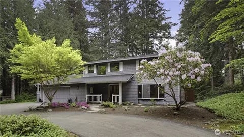 4320 Palomino Dr NE, Bainbridge Island, WA 98110