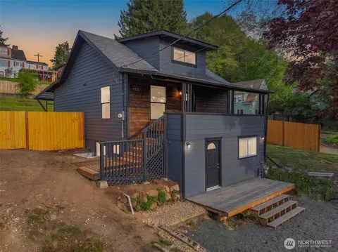 1551 N Callow Ave, Bremerton, WA 98312