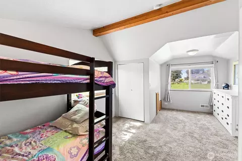 Bedroom - 9090 Van Buren Rd, Everson, WA 98247 photo 3 of 6