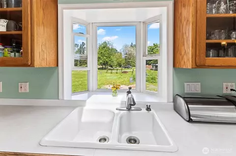 Kitchen - 9090 Van Buren Rd, Everson, WA 98247 photo 4 of 4