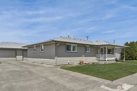 2026 Glen Erin Dr, Walla Walla, WA 99362