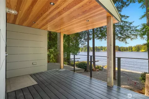 451 E Ballantrae Dr, Shelton, WA 98584