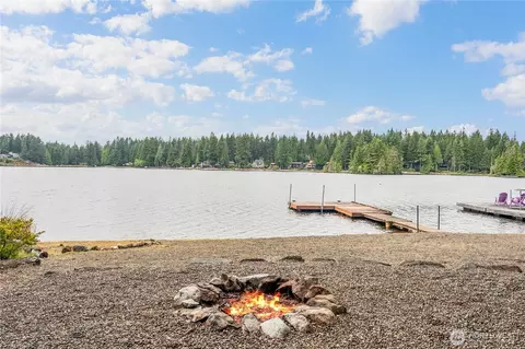 451 E Ballantrae Dr, Shelton, WA 98584