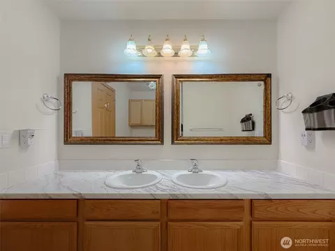 Bath - 210 166th St E, Spanaway, WA 98387 photo 1 of 4