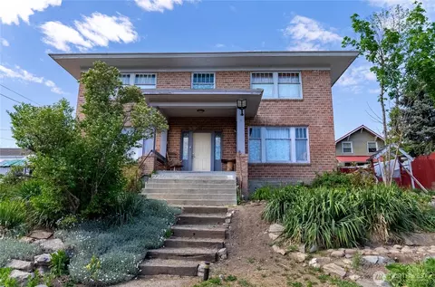 633 N 3rd Ave, Okanogan, WA 98840
