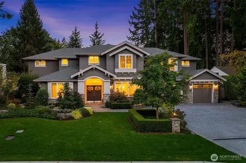 10461 SE 23rd St, Bellevue, WA 98004