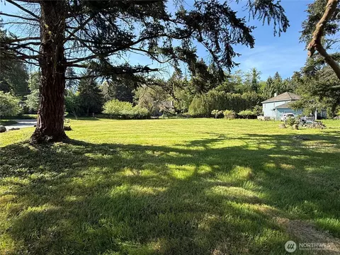 99 SW Nn Sw 116th St, Vashon, WA 98070