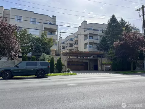 6960 California Ave SW #A308, Seattle, WA 98136