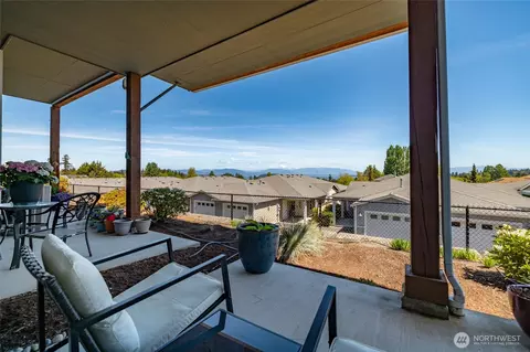 3706 Portage Ln #102, Anacortes, WA 98221
