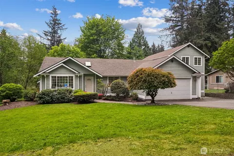 20447 SE 157th St, Renton, WA 98059