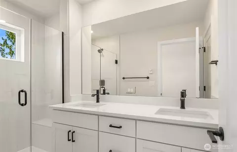 Bath - 20341 90th Dr NE #C, Bothell, WA 98011 photo 3 of 5