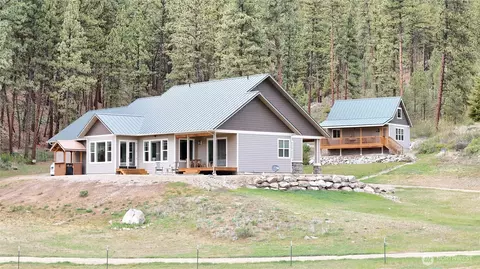 53 Cape Labelle Rd, Tonasket, WA 98855