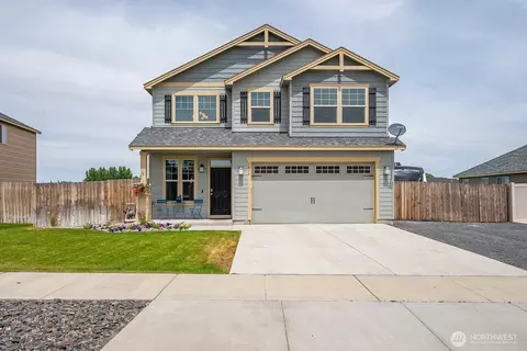 1436 Fairway Dr, Moses Lake, WA 98837