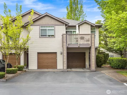 17736 134th Ln SE #G-2, Renton, WA 98058