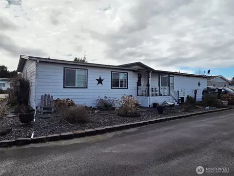 227 Ho Hum Ln, Aberdeen, WA 98520