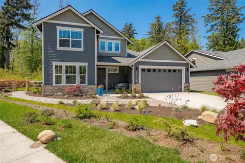 8917 Garibaldi Ct, Blaine, WA 98230