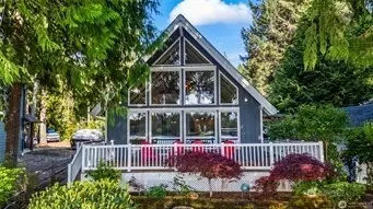 271 E Ballantrae Dr, Shelton, WA 98584