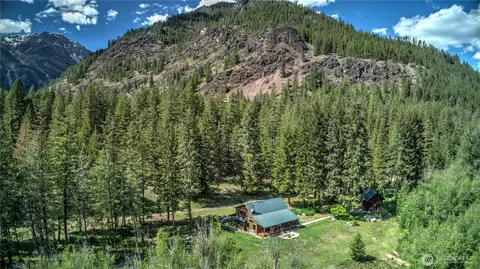 19 Two Rivers Rd, Mazama, WA 98833