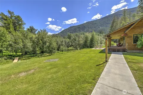 19 Two Rivers Rd, Mazama, WA 98833