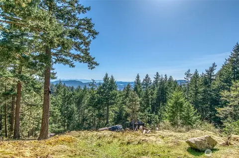 354 Helmsmens Way, Orcas Island, WA 98245