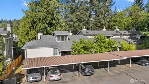 12221 100th Ave NE #B102, Kirkland, WA 98034