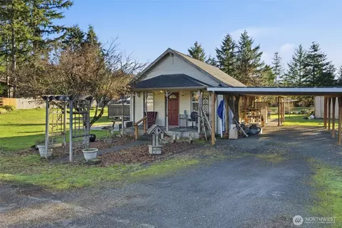 403 Queen Ave, Pe Ell, WA 98572