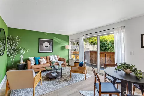 4219 Whitman Ave N #2, Seattle, WA 98103