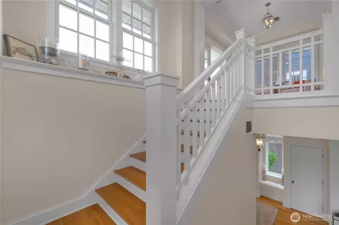 Entry Way - 7 E Myrtle Ln, Pacific Beach, WA 98571 photo 2 of 5