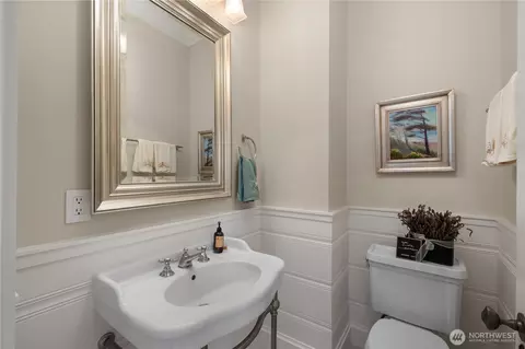 Bath - 7 E Myrtle Ln, Pacific Beach, WA 98571 photo 1 of 9