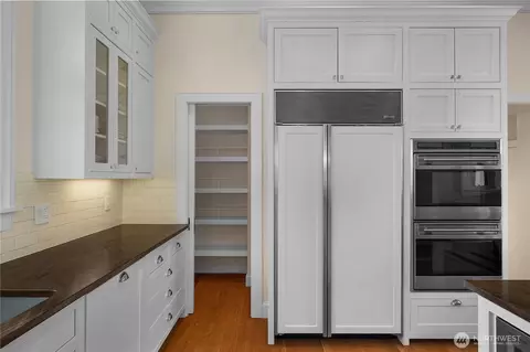 Kitchen - 7 E Myrtle Ln, Pacific Beach, WA 98571 photo 2 of 4