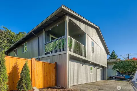 105 E 96th St, Tacoma, WA 98445