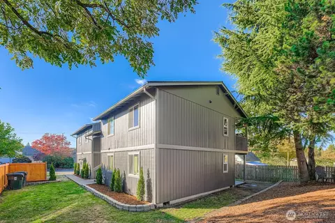 105 E 96th St, Tacoma, WA 98445
