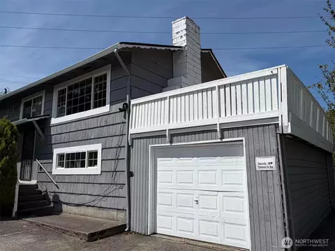2508 SE 16th St, Renton, WA 98058