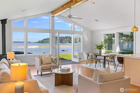 2815 Moorelands Dr NW, Gig Harbor, WA 98335