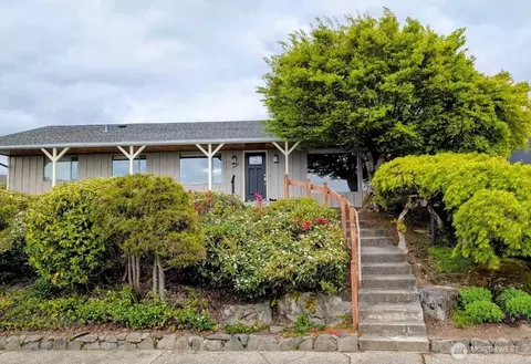 4484 140th Ave SE, Bellevue, WA 98006
